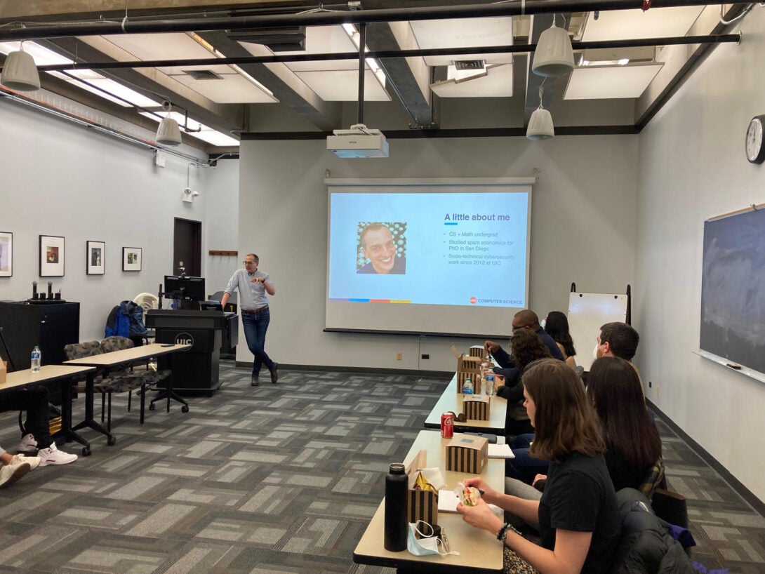 Dr. Chris Kanich presenting his Civic Engagement Lunch Talk at the UIC Daley Library